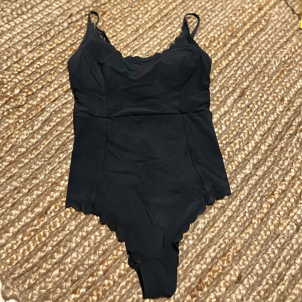 H&M once piece swimsuit
